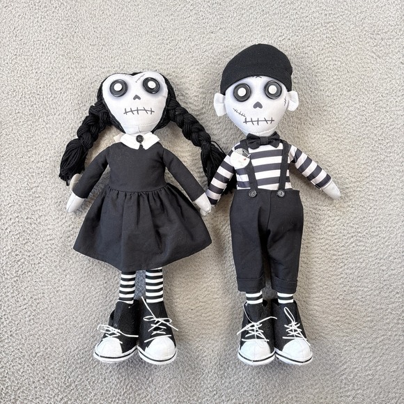 Debi Lilly Other - Debi Lilly Zombie Couple Dolls Halloween Plush Statue 22" Set of 2 Girl & Boy‎